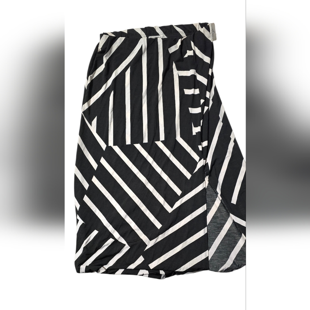 Moa Moa Asymmetrical Black and White Skirt